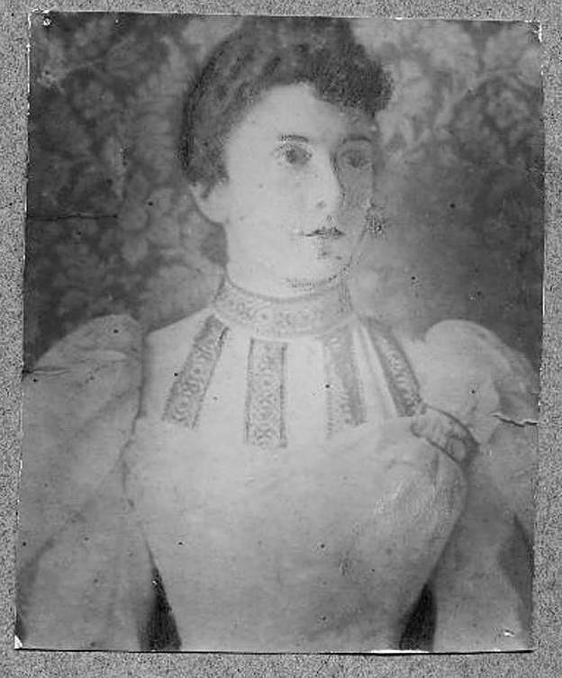 Isabel y Manuela Urquiola, exploradoras de África El Correo